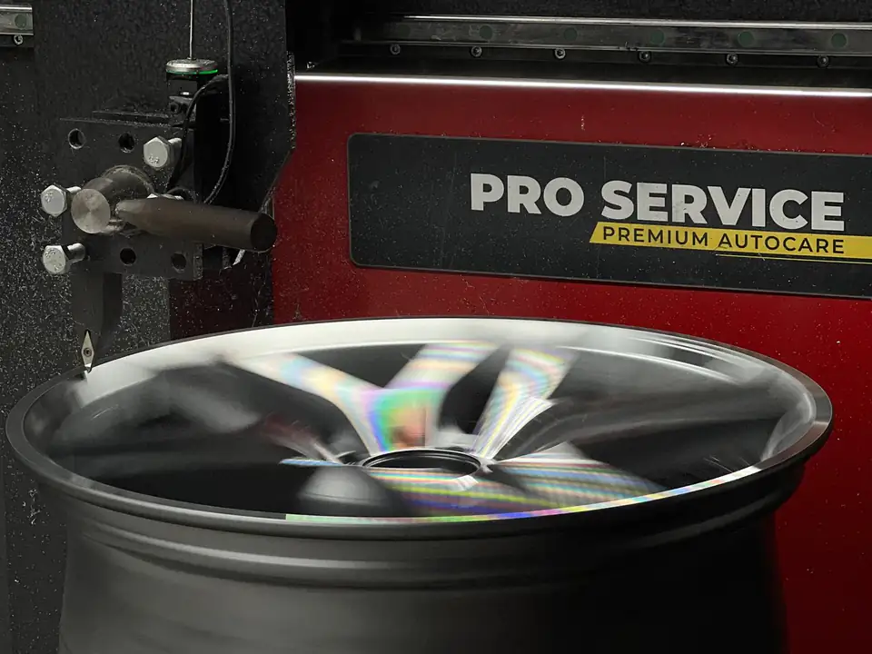 Wheel diamond cutting 1